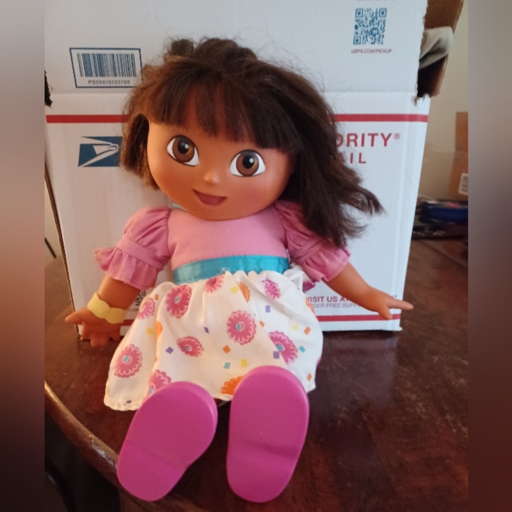 Vintage Dora the explorer 2004 *tested* working
